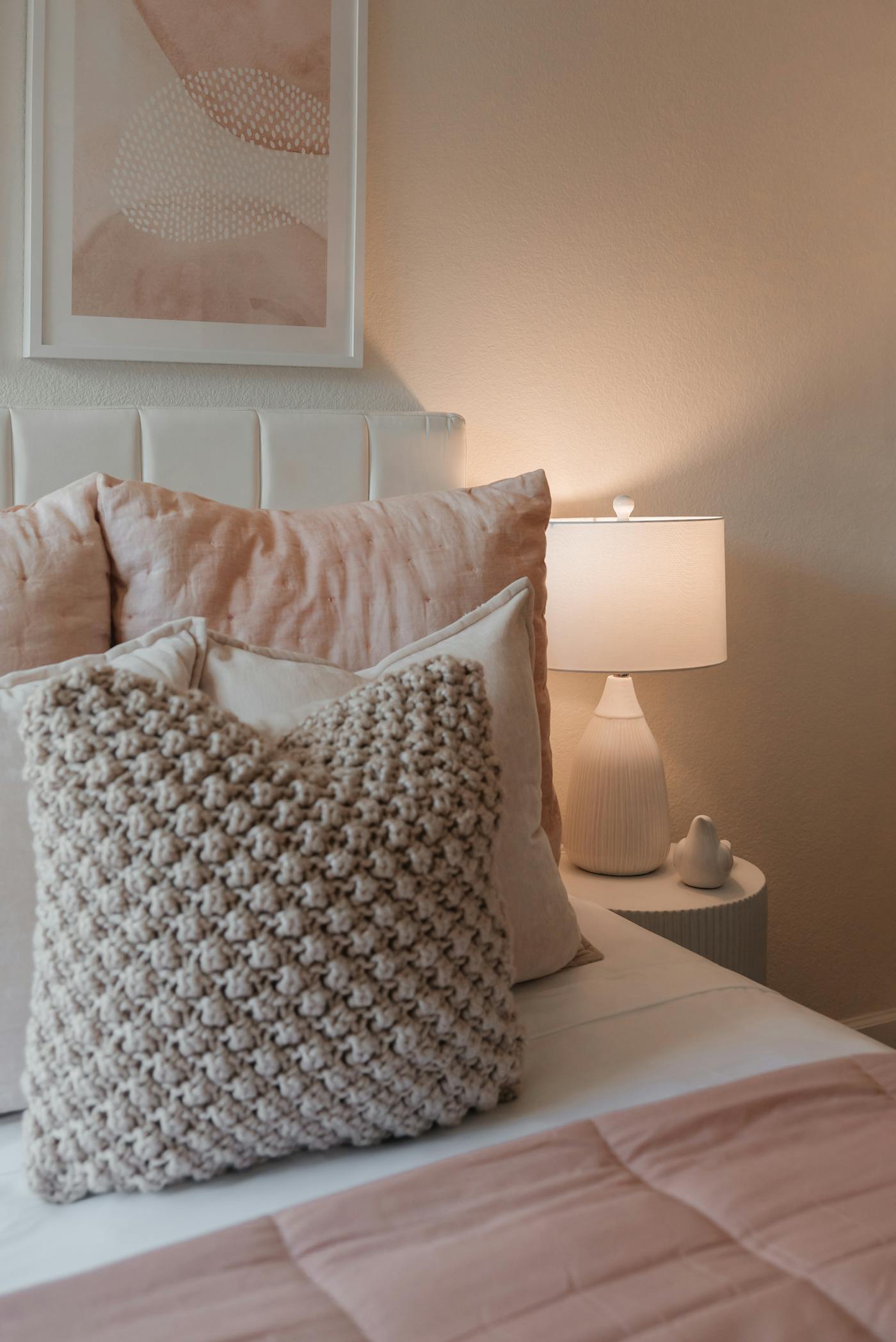 9 Cozy Lighting Ideas That Make Your Home Feel Softer at Night